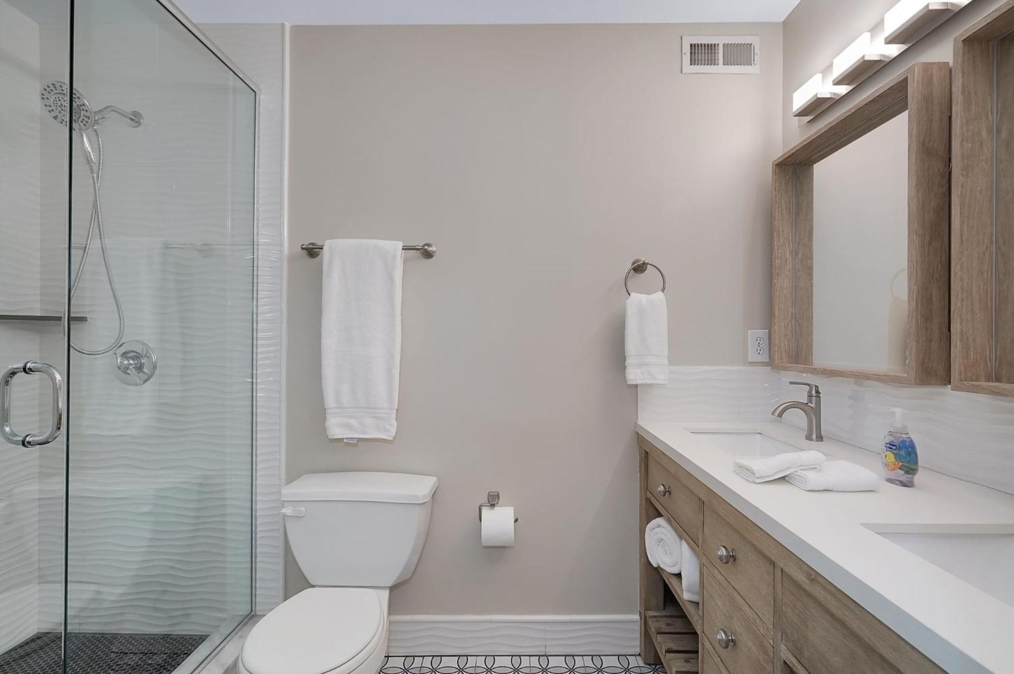 לואיוויל Lux Townhouse, Walk To All, Sleeps 6 Adults מראה חיצוני תמונה