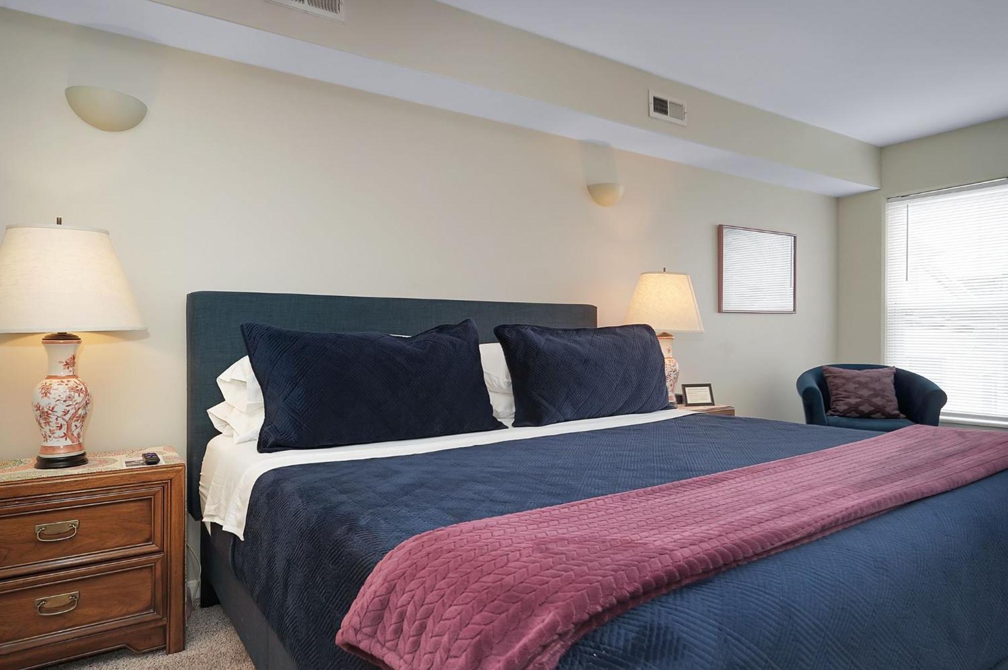 לואיוויל Lux Townhouse, Walk To All, Sleeps 6 Adults מראה חיצוני תמונה