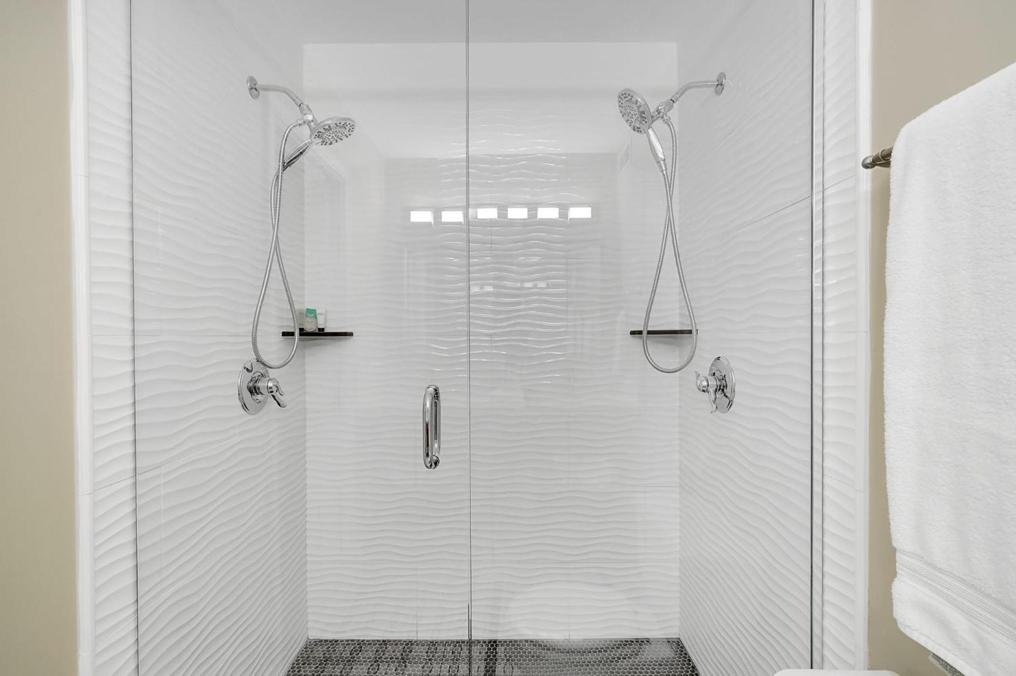 לואיוויל Lux Townhouse, Walk To All, Sleeps 6 Adults מראה חיצוני תמונה