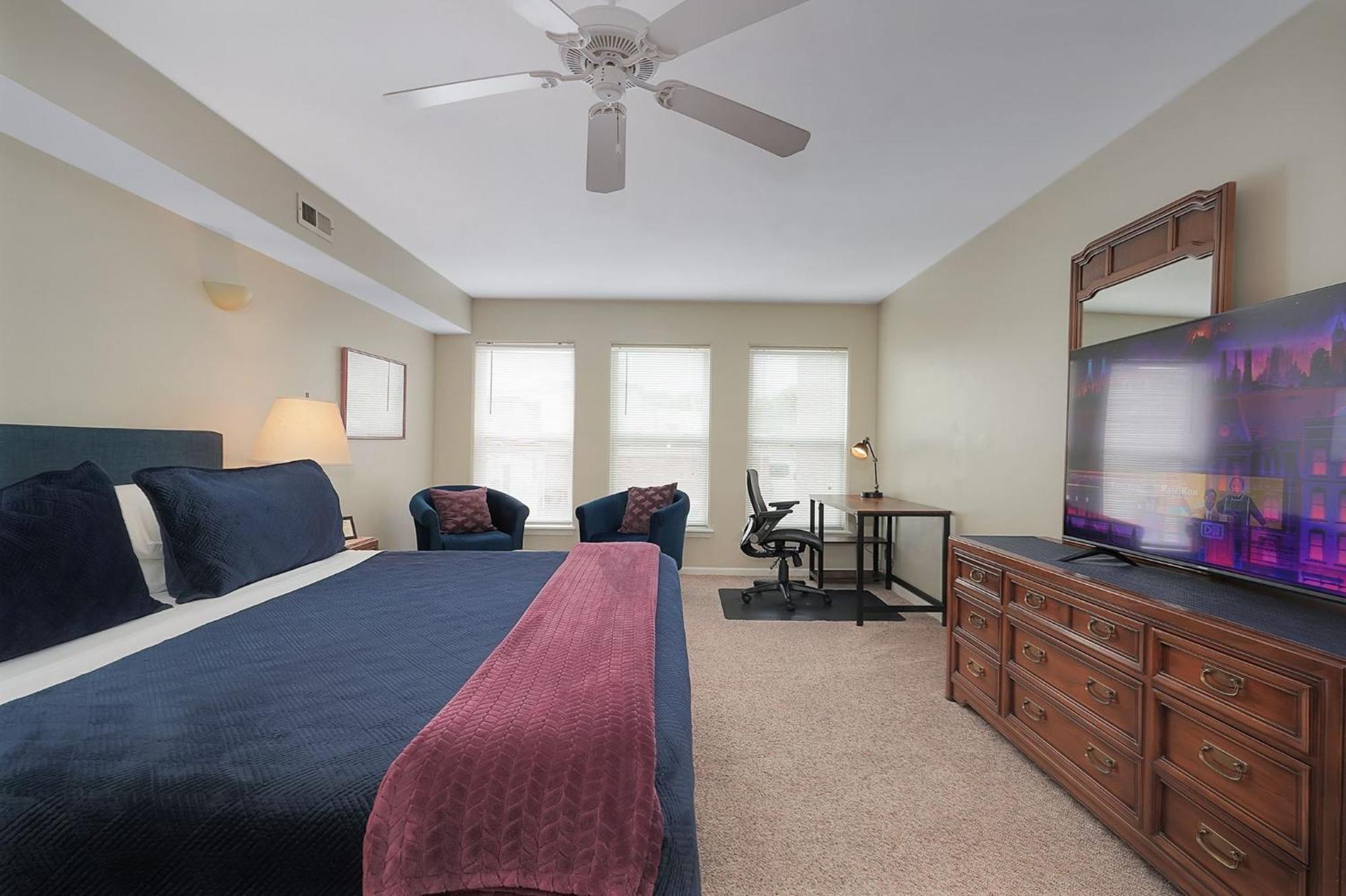 לואיוויל Lux Townhouse, Walk To All, Sleeps 6 Adults מראה חיצוני תמונה