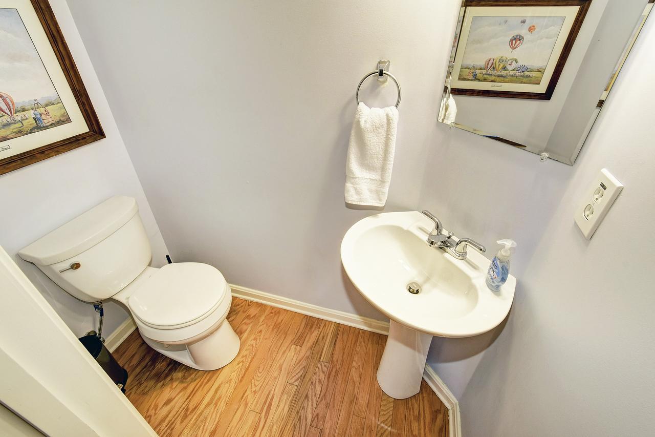 לואיוויל Lux Townhouse, Walk To All, Sleeps 6 Adults מראה חיצוני תמונה